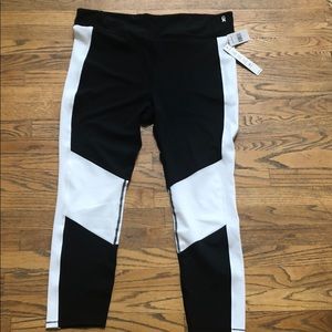 Black and White Good American Athletic Leggings